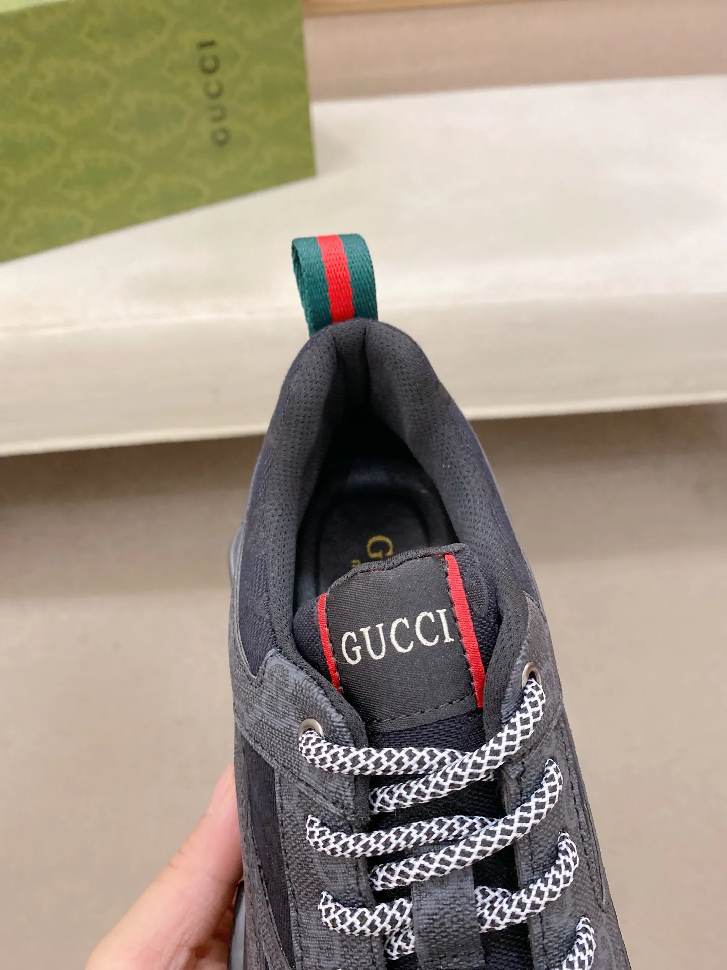 Men's clothing and shoes💰:462💰 (GUCCI) The latest model from the official website🎁🎁Casual and fashionable men's shoes👟, hot style💥The version is simple and elegant, exclusive for trendy men. The unique latest brand elements from the official website👑Original Gucci decoration, fashionable and generous, the fabric is original cowhide ✅Mesh breathable lining, the official website specifies wear-resistant casual outsole, the classic model is taken in kind at the counter🎬38-44 (can be customized for 45 non-refundable)